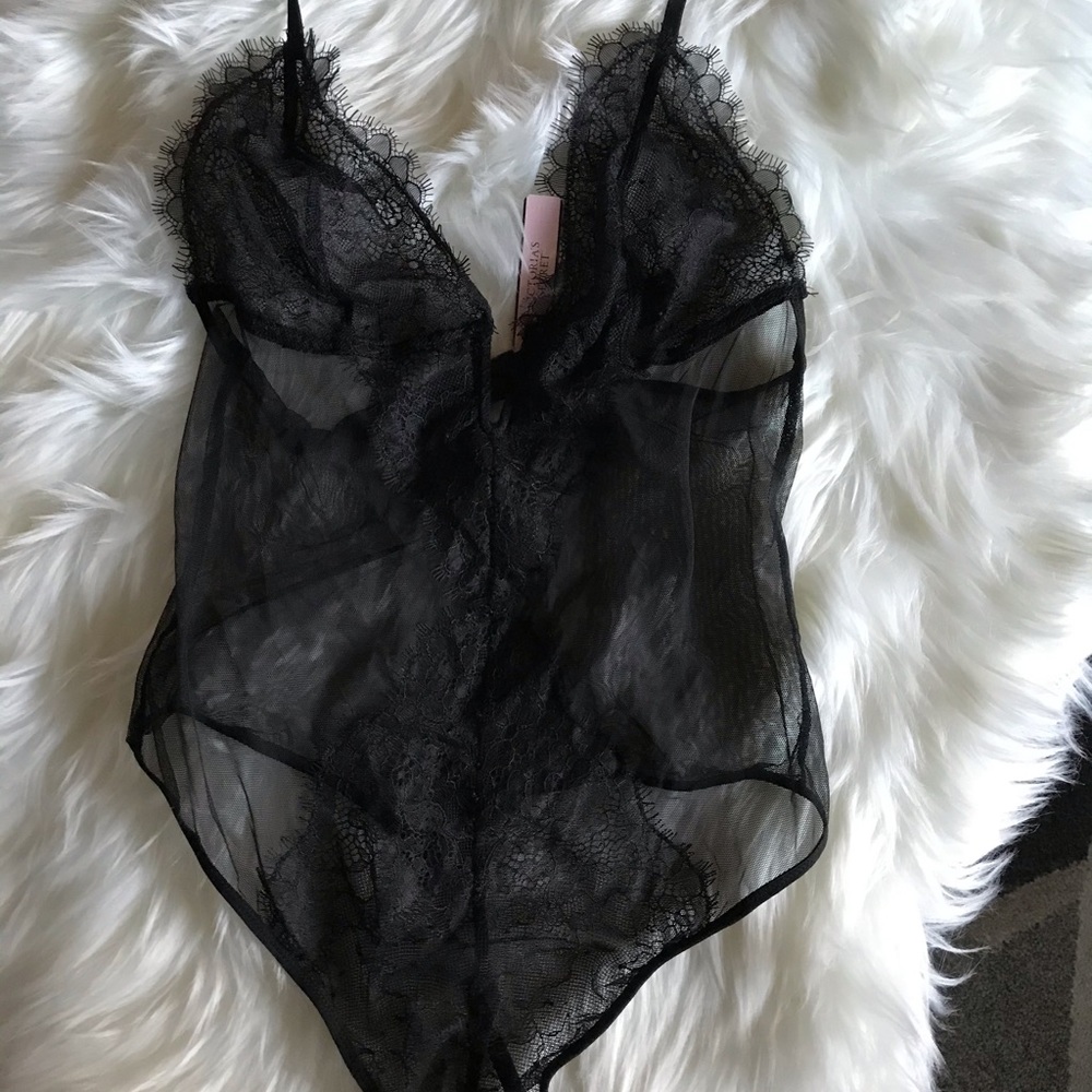 VICTORIA’S SECRET V-WIRE TEDDY - Picture 4 of 7